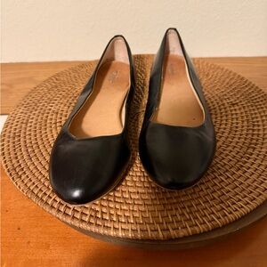 Dr. Scholl's Women's Black Leather Flats